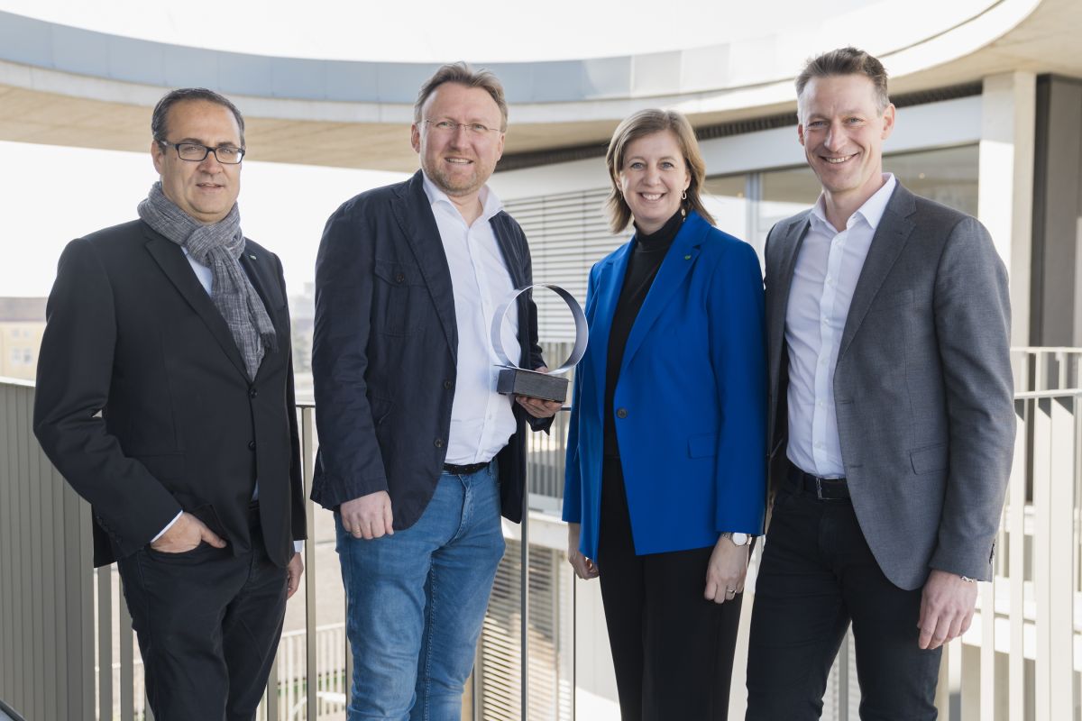 Christoph Ludwig (Geschäftsführer Steirische Wirtschaftsförderung SFG), Hans Schaffer (Geschäftsführer Kiubo), Barbara Eibinger-Miedl (Wirtschaftslandesrätin), Florian Stadtschreiber (Geschäftsführer Kiubo