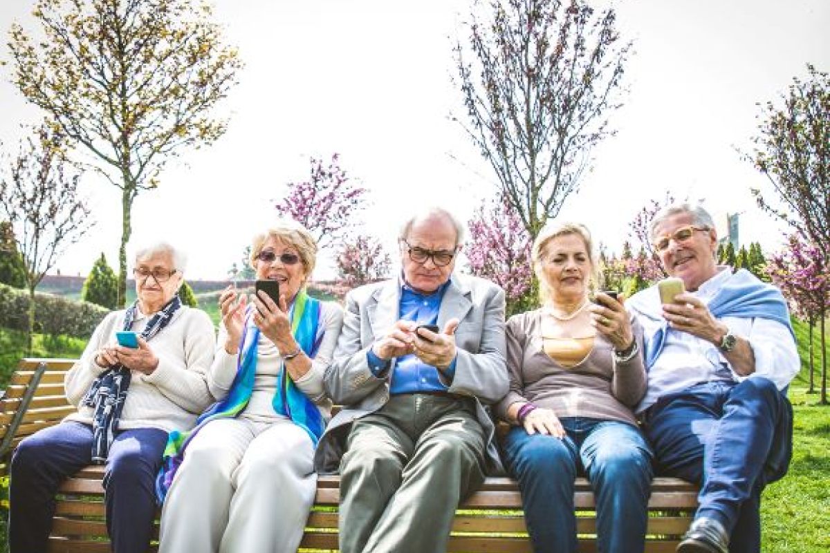 Senioren schätzen am Smartphone die Reduktion auf das Wesentliche