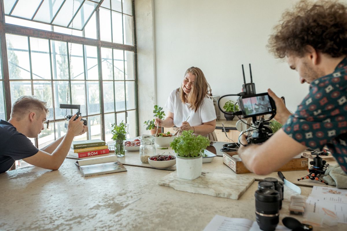 Märchenhafte Rezepte: Making-of von Mara Hohla kocht für elektrabregenz. 